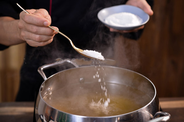 Cách nấu nước lèo cho người Hàn